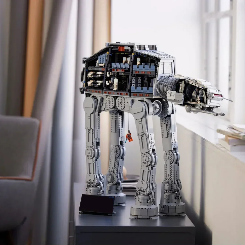 Bandai Launch 75313 Large AT-A – обзор и цена Event Launch Party